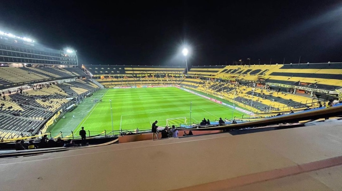 El Campeón del Siglo, la cancha de Peñarol, en 2021.