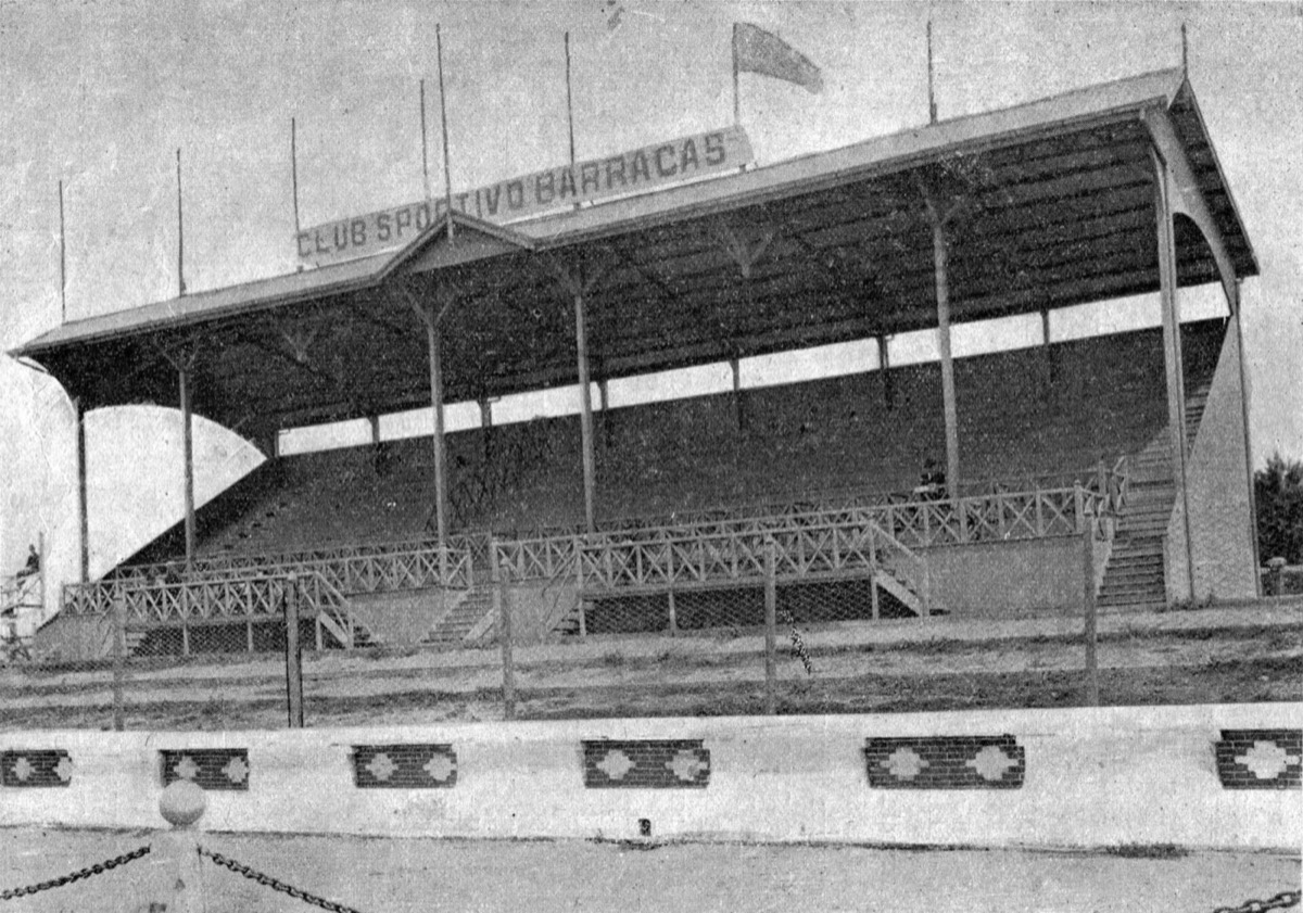 El estadio de Sportivo Barracas, una de las grandes canchas de los años veinte.