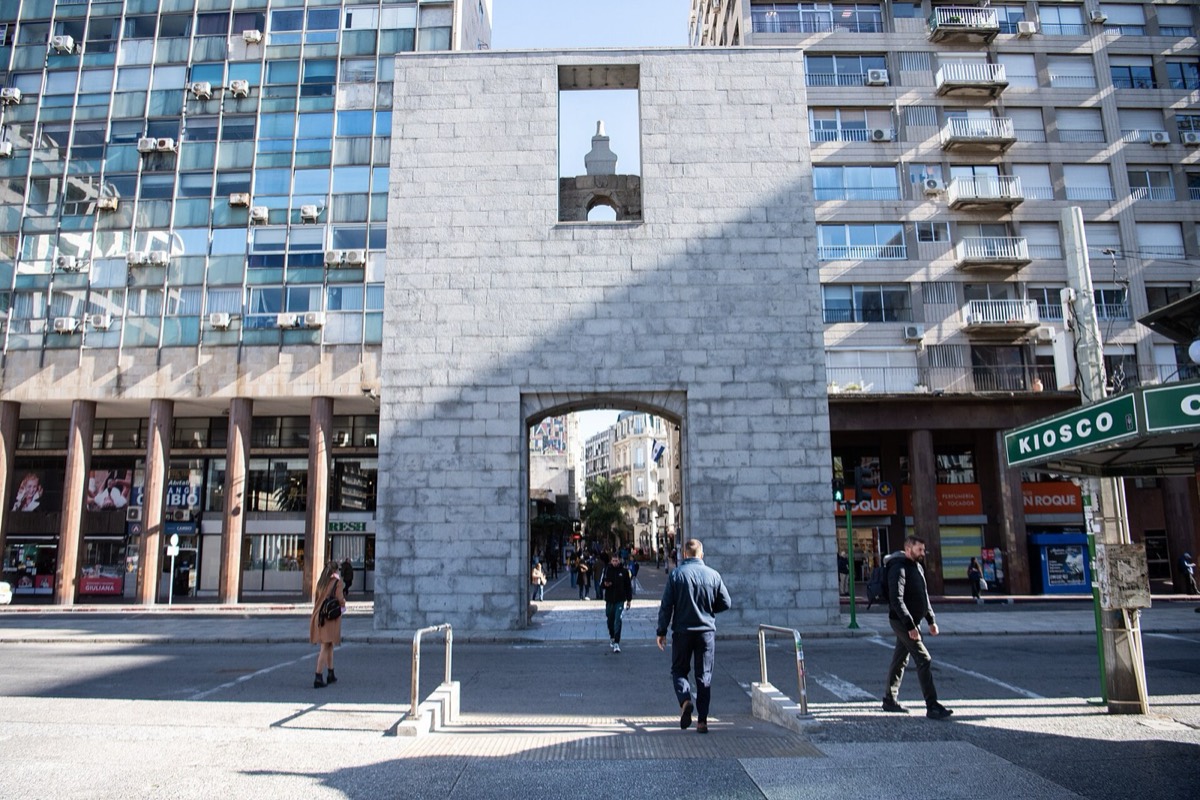 La Puerta de la Ciudadela, entrada a la Ciudad Vieja.